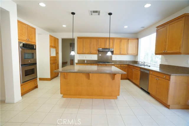 Detail Gallery Image 12 of 37 For 13580 Brush Creek, Corona,  CA 92880 - 6 Beds | 4/1 Baths