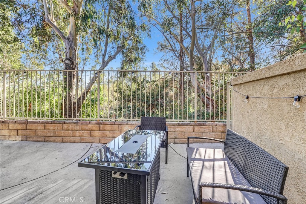 519F7F93 B5D2 49Cc A91E 5555E8448Ec2 26951 Hillsborough #47, Valencia, Ca 91354 &Lt;Span Style='BackgroundColor:transparent;Padding:0Px;'&Gt; &Lt;Small&Gt; &Lt;I&Gt; &Lt;/I&Gt; &Lt;/Small&Gt;&Lt;/Span&Gt;