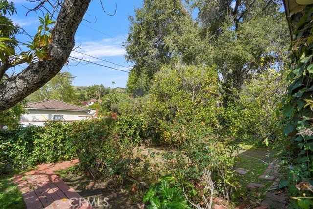 Detail Gallery Image 21 of 25 For 1083 E Fairmount, Burbank,  CA 91501 - 3 Beds | 1/1 Baths