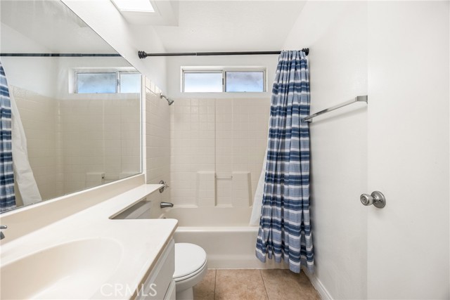 Detail Gallery Image 13 of 37 For 8541 Dove Creek, Hesperia,  CA 92344 - 4 Beds | 3 Baths