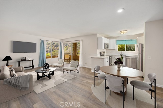 Detail Gallery Image 3 of 42 For 2500 San Gabriel #202,  Corona,  CA 92882 - 1 Beds | 1 Baths