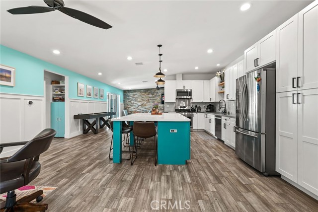 4941 Catamaran Street, Oxnard CA: https://media.crmls.org/medias/51a0b09d-49b7-4d3a-9815-a4be4dcdd06e.jpg