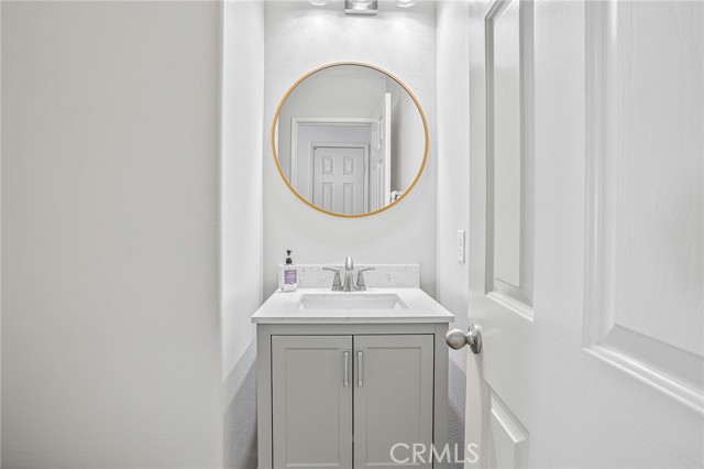 20 Wayfaire, Rancho Santa Margarita CA: https://media.crmls.org/medias/51a142d2-4ae4-45a1-9900-2048f69c0e03.jpg