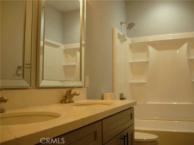 Detail Gallery Image 6 of 20 For 158 E Court St, San Bernardino,  CA 92410 - 4 Beds | 2 Baths