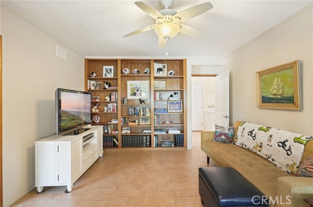 19250 Clymer Street, Porter Ranch CA: https://media.crmls.org/medias/51a5f9e0-5735-4d6e-b636-2d905d2e1e3a.jpg