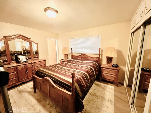 10195 Shangri La Avenue, Hesperia CA: https://media.crmls.org/medias/51a62c5b-dc4d-4ca5-8c1d-2facee0d8e8f.jpg