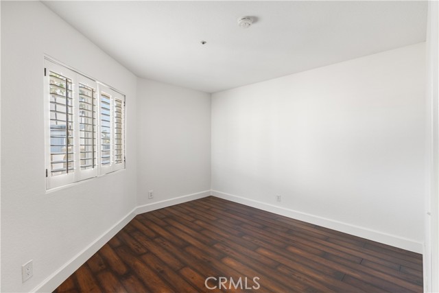 MLS #OC25178232 image #35