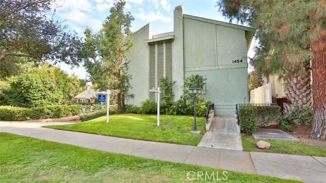 1454 E Orange Grove Blvd #3, Pasadena, CA 91104