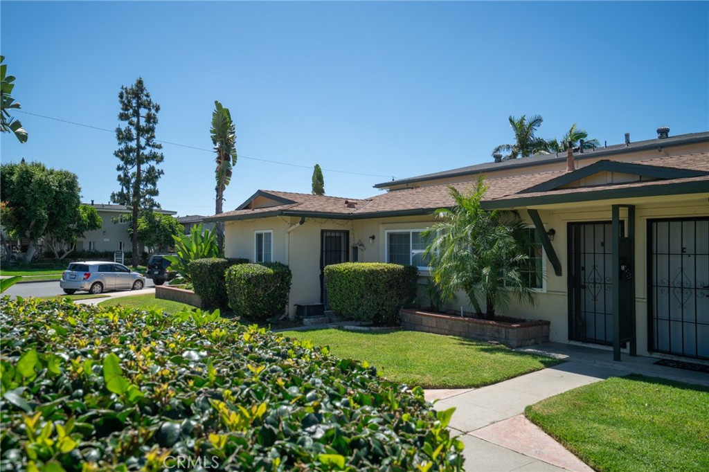 MLS #OC26091653 image #4
