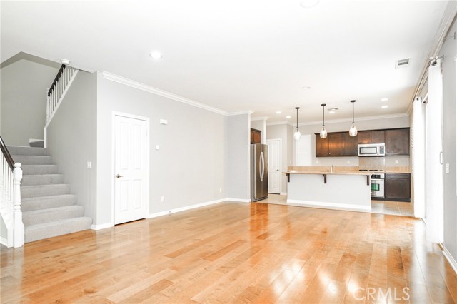 Detail Gallery Image 3 of 28 For 31 Bell Chime, Irvine,  CA 92618 - 3 Beds | 2/1 Baths