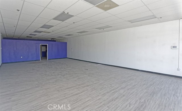 13534 Navajo Road, Apple Valley, California 92308, ,Commercial Lease,For Rent,13534 Navajo Road,CRHD25069136
