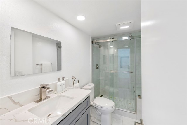 Detail Gallery Image 39 of 47 For 918 Hyde Ct, Costa Mesa,  CA 92626 - 4 Beds | 2/1 Baths