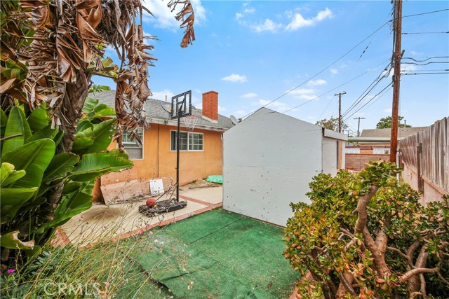 Detail Gallery Image 26 of 32 For 2612 Manhattan Beach Bld, Gardena,  CA 90249 - 3 Beds | 2 Baths