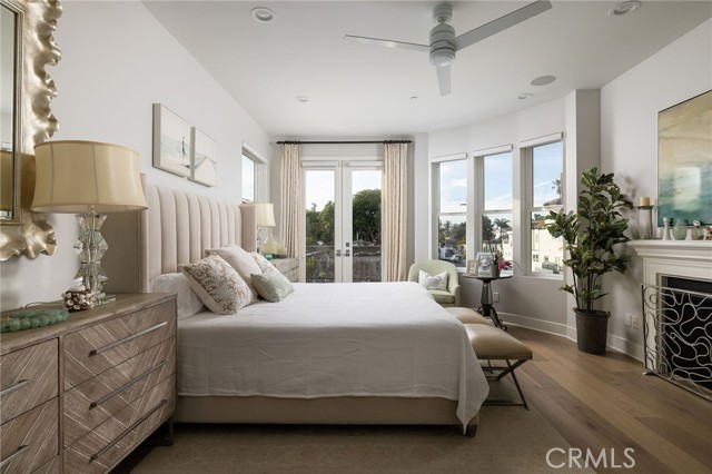 Detail Gallery Image 22 of 52 For 428 7th, Huntington Beach,  CA 92648 - 3 Beds | 3/1 Baths