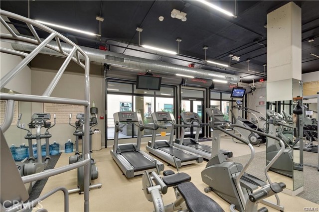 133 The Promenade N, Long Beach CA: https://media.crmls.org/medias/51abd128-1420-4643-9654-1071a5956f09.jpg