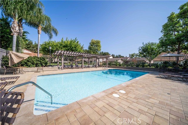 10 Windrow, Irvine CA: https://media.crmls.org/medias/51ac1b02-4345-416c-ad78-1524398771ce.jpg