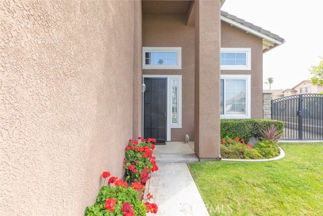 Detail Gallery Image 5 of 47 For 2487 Sweet Rain Way, Corona,  CA 92881 - 4 Beds | 3 Baths