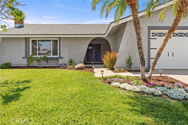 11449 Morning Star Lane, Moreno Valley CA: https://media.crmls.org/medias/51ac2ae4-9cd9-4cb0-95fe-664d146cfe35.jpg