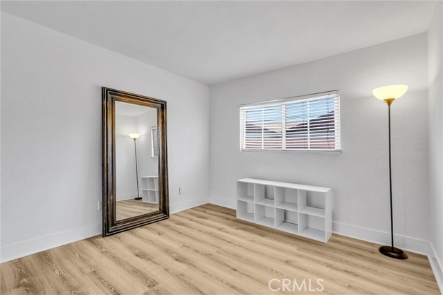 Detail Gallery Image 22 of 41 For 1602 E Oak Hill Ct, Ontario,  CA 91761 - 4 Beds | 2 Baths