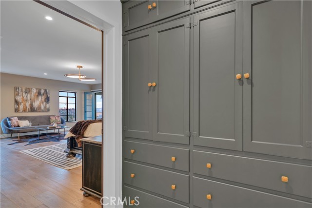 1812 Linda Vista Avenue, Pasadena CA: https://media.crmls.org/medias/51ac3445-1579-4e18-8428-5ac612b88486.jpg