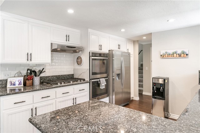 248 Hemlock Drive, Lake Arrowhead CA: https://media.crmls.org/medias/51acbd64-6c39-44fe-8e75-3a02a67af711.jpg