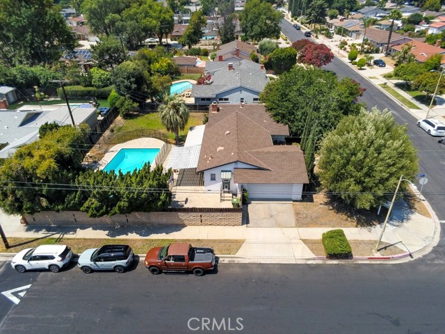 17142 Tuba Street, Northridge CA: https://media.crmls.org/medias/51acf30c-6902-4805-9524-ba56edc861f7.jpg