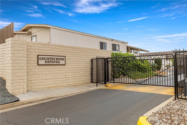 Detail Gallery Image 27 of 33 For 307 S Smith Ave #5,  Corona,  CA 92882 - 2 Beds | 2 Baths