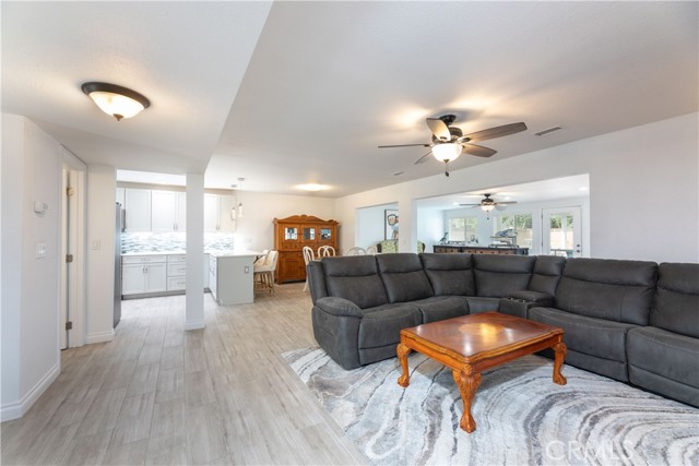 Detail Gallery Image 5 of 48 For 10191 Noel, Cypress,  CA 90630 - 4 Beds | 2/1 Baths