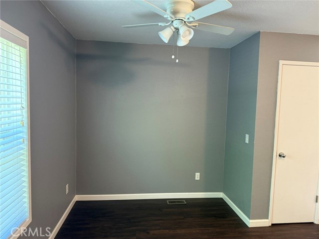 375 State 20 E Highway, Upper Lake CA: https://media.crmls.org/medias/51adcd50-514d-4157-a3af-3ee67b812e22.jpg