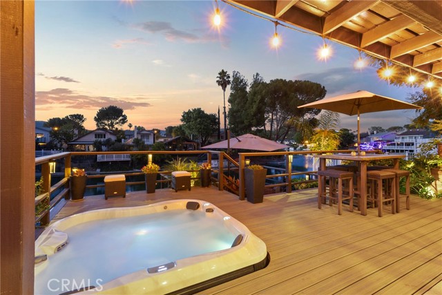 Detail Gallery Image 2 of 42 For 30749 Canwood St, Agoura Hills,  CA 91301 - 3 Beds | 2 Baths