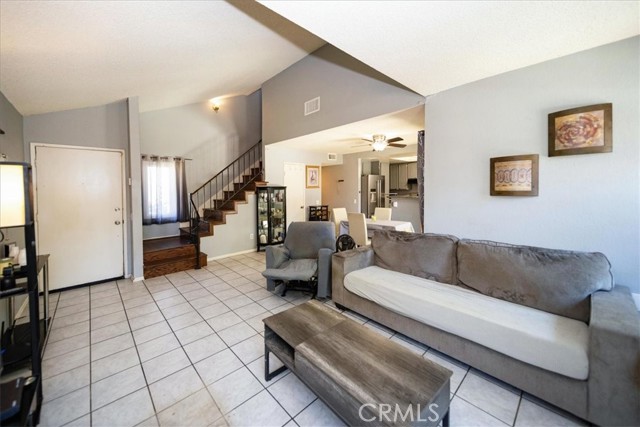 Detail Gallery Image 9 of 27 For 25167 Wendy Way, Moreno Valley,  CA 92551 - 3 Beds | 2/1 Baths