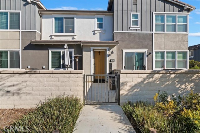 Detail Gallery Image 5 of 39 For 3562 E Moonlight St, Ontario,  CA 91761 - 2 Beds | 2/1 Baths