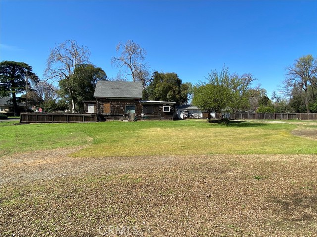 Detail Gallery Image 15 of 17 For 455 E 9th Ave, Chico,  CA 95926 - 2 Beds | 1 Baths