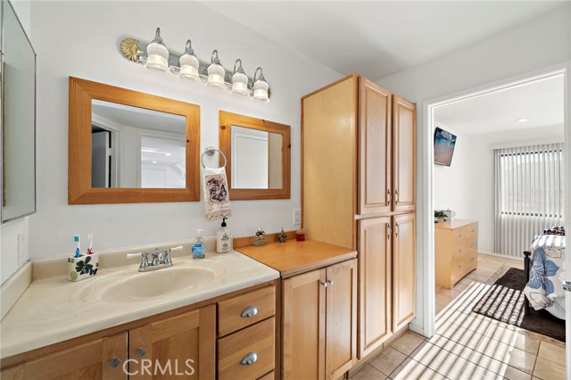 25761 Le Parc, Lake Forest CA: https://media.crmls.org/medias/51af70b8-0c04-42ab-a73c-cea2de8f7b92.jpg