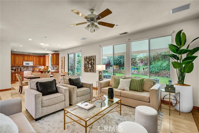 Front Image Thumbnail for CRSR26033915