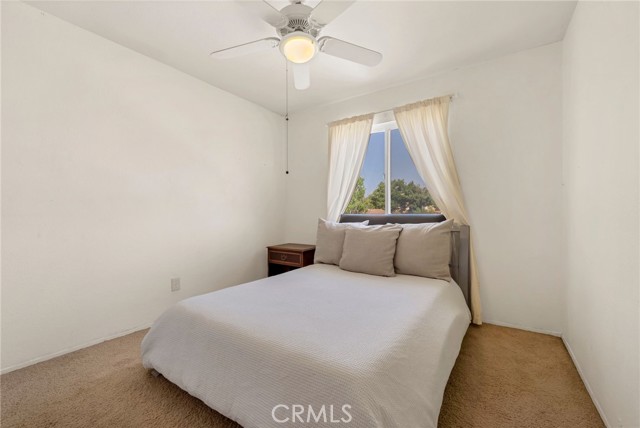 Image 18 of 31 For 44601 Jamin Circle