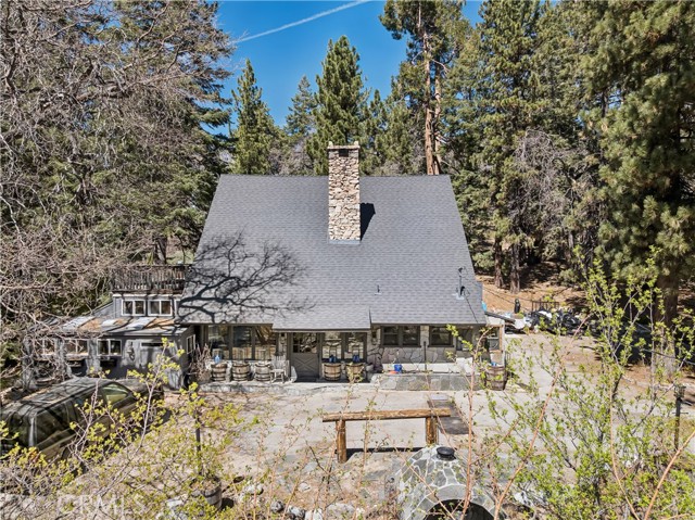 Detail Gallery Image 2 of 49 For 33846 Green Valley Lake, Green Valley Lake,  CA 92341 - 5 Beds | 2 Baths