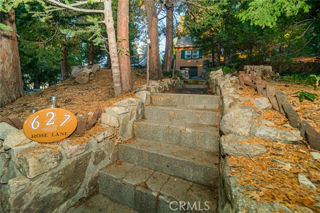 627 Rose Lane, Twin Peaks, CA 92391