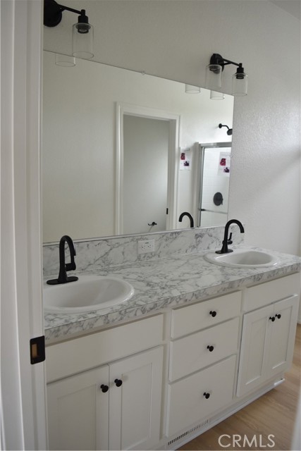 Detail Gallery Image 28 of 38 For 1366 Thornwood, Corona,  CA 92882 - 2 Beds | 2 Baths