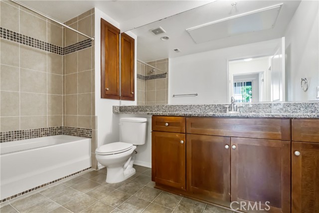 Detail Gallery Image 14 of 32 For 1329 Scholarship, Irvine,  CA 92612 - 2 Beds | 2 Baths