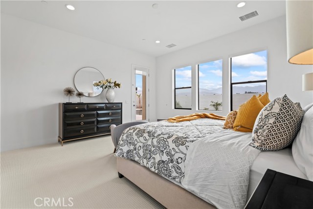 49865 Crescent Psge, Palm Desert CA: https://media.crmls.org/medias/51b1bba2-0d66-4e2c-a246-ac24953f410a.jpg