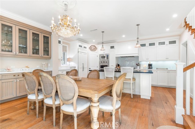 Detail Gallery Image 11 of 37 For 220 Coral, Newport Beach,  CA 92662 - 3 Beds | 3/1 Baths