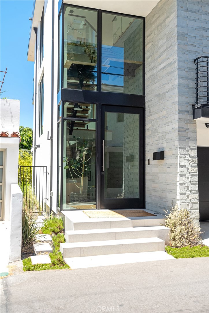 3203 Vista Drive
