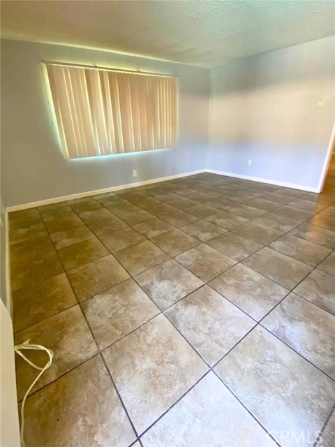 Detail Gallery Image 4 of 13 For 811 Orchid Ct a,  Upland,  CA 91786 - 2 Beds | 2 Baths