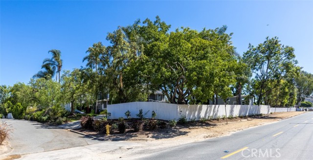 10762 Meads, Orange CA: https://media.crmls.org/medias/51b3f795-5295-4ab0-be09-94f910fee676.jpg
