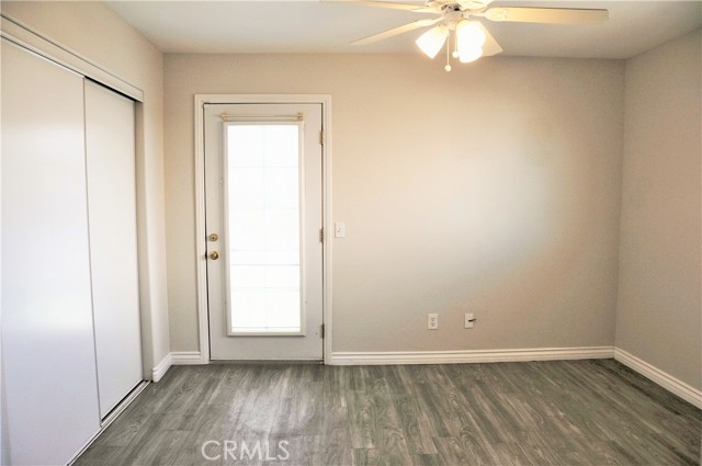 Detail Gallery Image 7 of 11 For 15354 Kiamichi Rd, Apple Valley,  CA 92307 - 3 Beds | 2 Baths