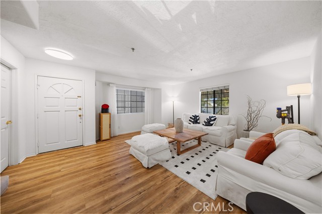 Detail Gallery Image 9 of 29 For 25 Palmetto Dr a,  Alhambra,  CA 91801 - 3 Beds | 2/1 Baths