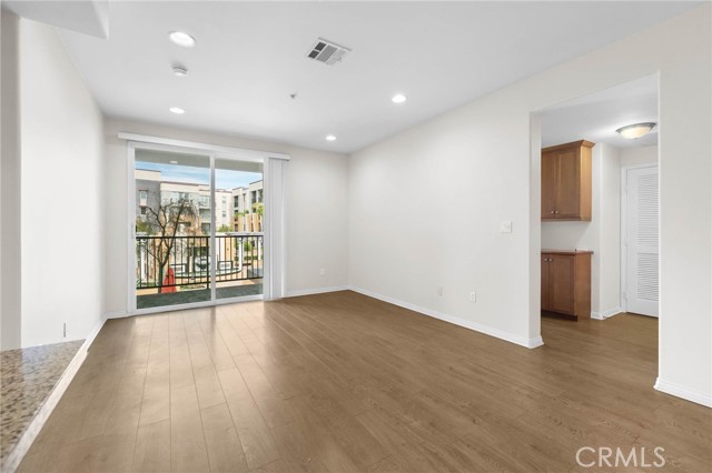 Detail Gallery Image 9 of 27 For 360 W Avenue 26 #225,  Los Angeles,  CA 90031 - 2 Beds | 2 Baths
