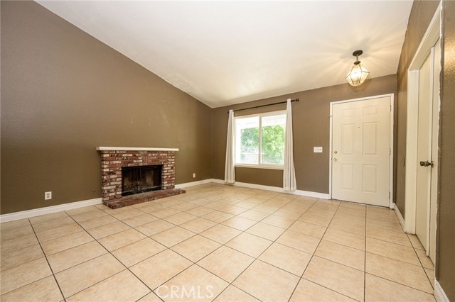 Detail Gallery Image 3 of 15 For 12502 Fern Ave, Chino,  CA 91710 - 3 Beds | 2 Baths