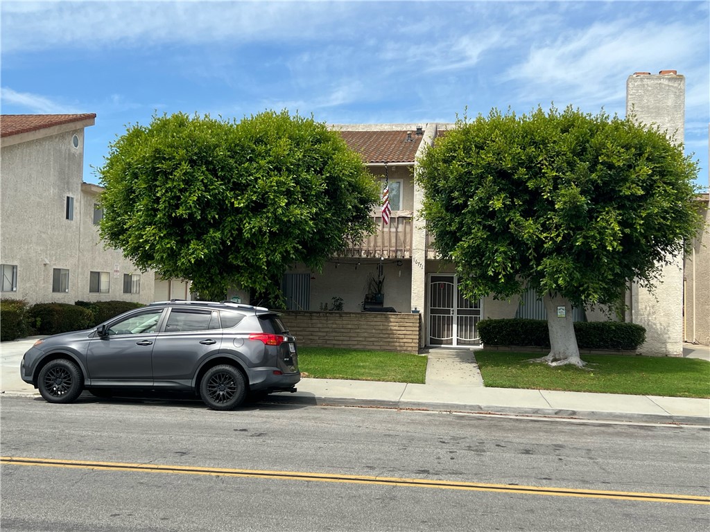 Detail Gallery Image 5 of 7 For 16771 Green Ln., Huntington Beach,  CA 92649 - – Beds | – Baths